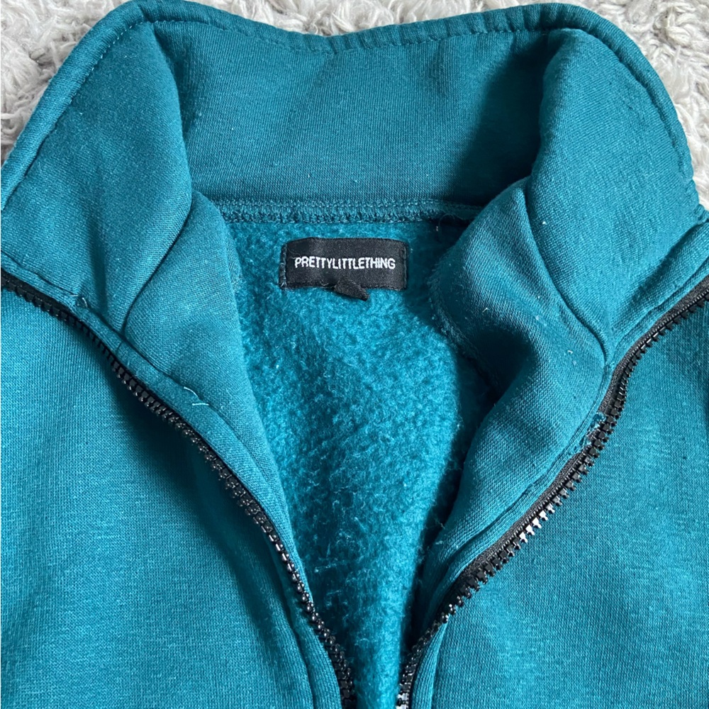 Blue/Green Pretty Little Thing Cropped Quarter Zip Slouchy Blouse Size Small - Picture 3 of 5